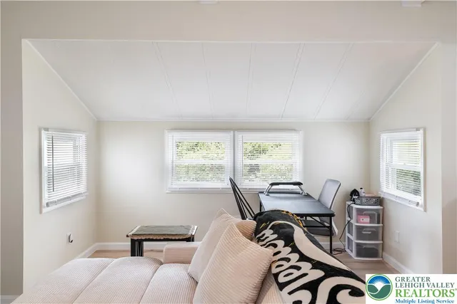 a view of a livingroom with furniture