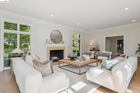 $5,495,000 | 10 Muir Avenue, Piedmont, CA 94610