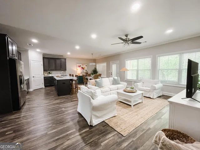 $279,900 | 111 Barfoot Bayou Lane, Unit 3, Eufaula, AL 36027