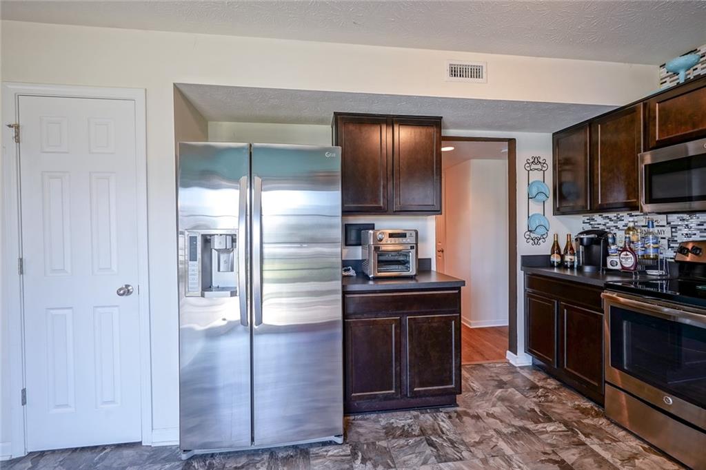 6501 Spring Flower Drive Indianapolis, IN 46237 - Photo 11 of 35