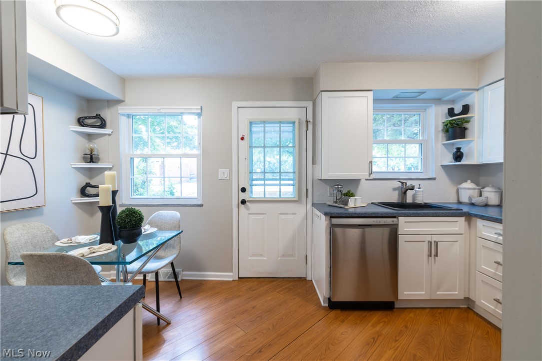 20199 Grannis Road Cleveland, OH 44126 - Photo 10 of 36 Gallery Image 10