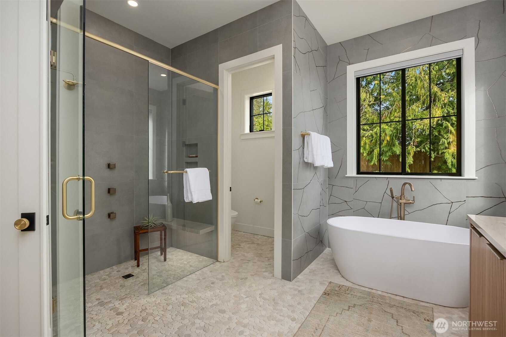 6555 Ridge Lane Northeast Bainbridge Island, WA 98110 - Photo 22 of 40