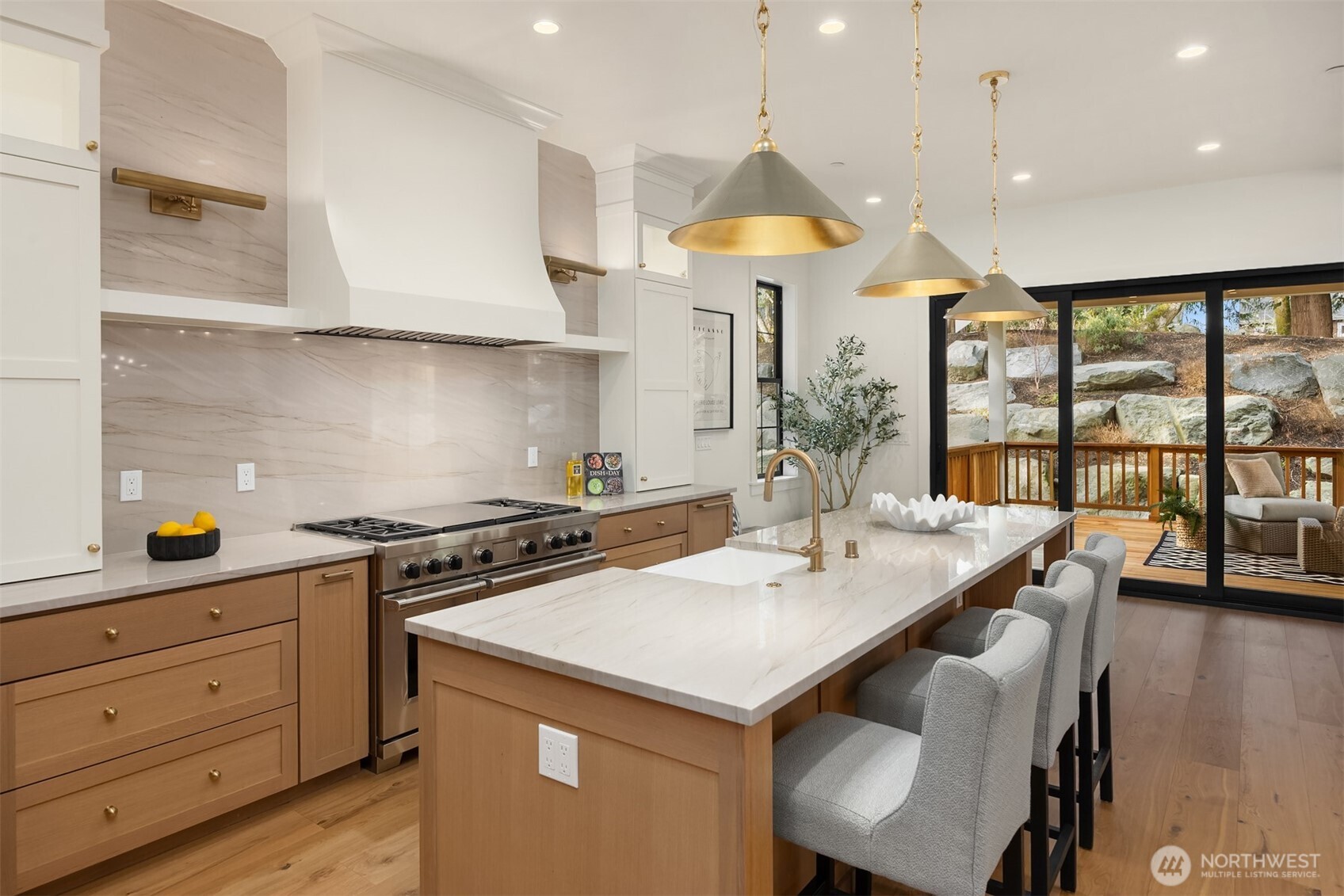 6555 Ridge Lane Northeast Bainbridge Island, WA 98110 - Photo 10 of 40