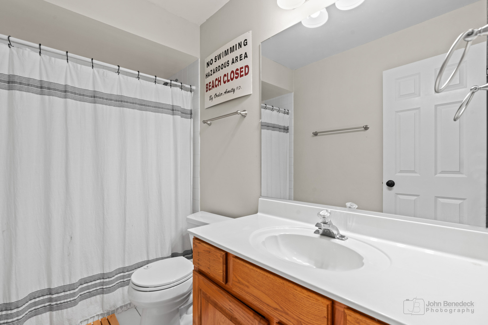3620 Lakeview Drive Algonquin, IL 60102 - Photo 18 of 25 a bathroom with a granite countertop sink toilet and shower