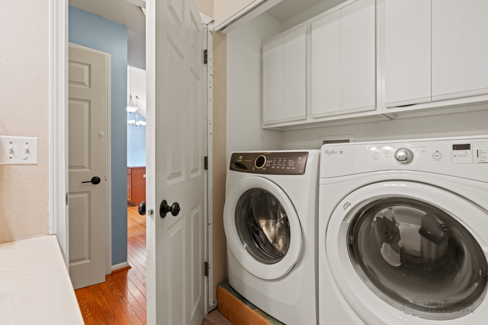 3620 Lakeview Drive Algonquin, IL 60102 - Photo 21 of 25 a utility room with dryer and washer