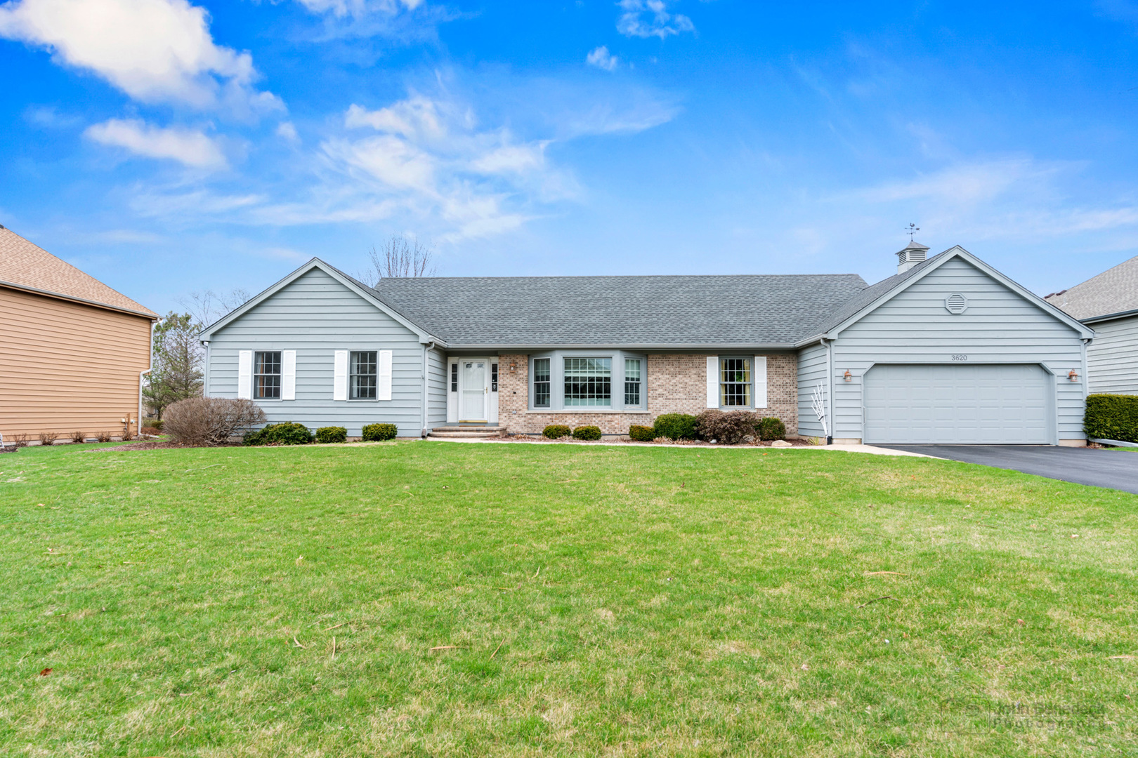 3620 Lakeview Drive Algonquin, IL 60102 - Photo 24 of 25 a view of a yard in front of a house with a yard