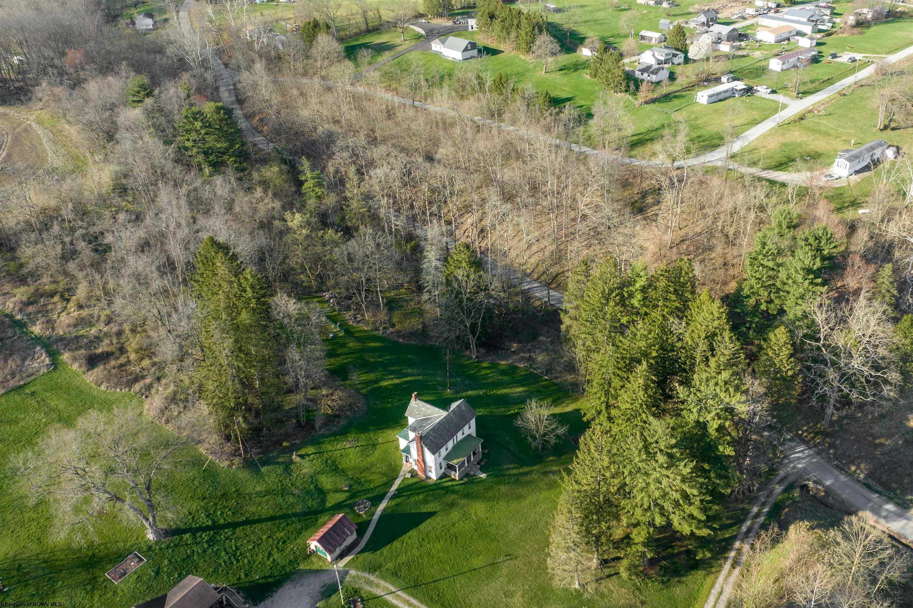 574 Weaver Mill Road Smithfield, PA 15478 - Photo 7 of 29 Gallery Image 7