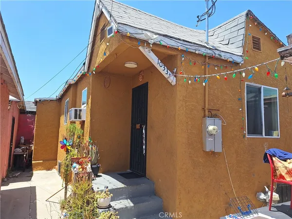 $1,089,000 | 1031 South Ditman Avenue, Los Angeles, CA 90023