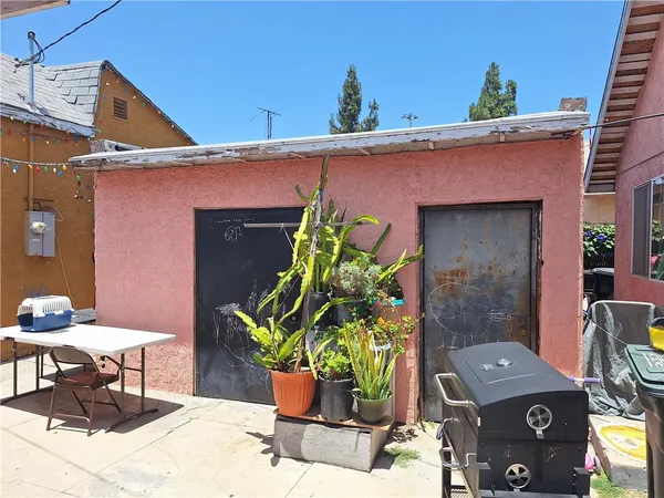 $1,089,000 | 1031 South Ditman Avenue, Los Angeles, CA 90023
