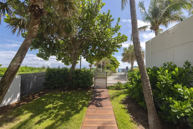 $2,899,000 | 6365 Collins Avenue, Unit 2703, Miami Beach, FL 33141