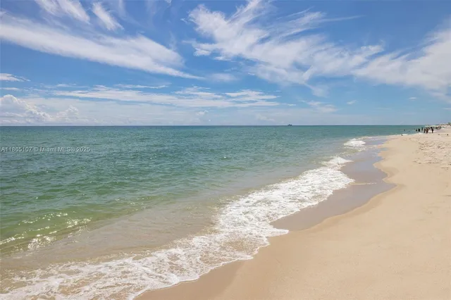 $2,899,000 | 6365 Collins Avenue, Unit 2703, Miami Beach, FL 33141