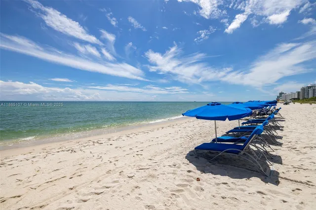 $2,899,000 | 6365 Collins Avenue, Unit 2703, Miami Beach, FL 33141