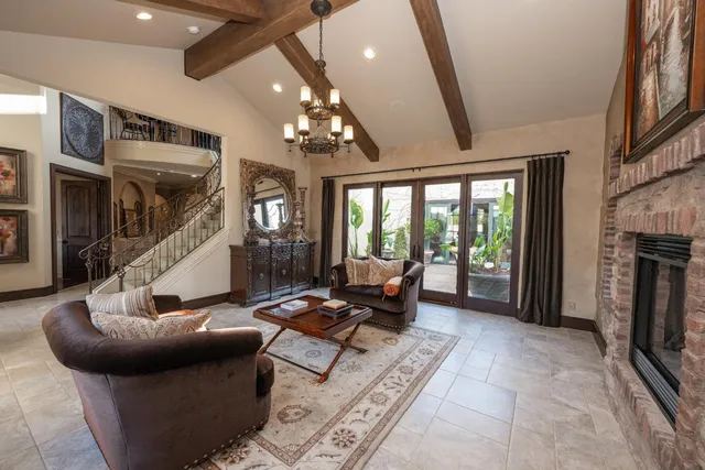 $2,247,700 | 1639 East Clubhouse Drive, Fresno, CA 93730