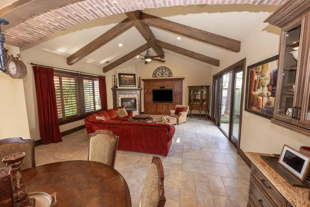 $2,247,700 | 1639 East Clubhouse Drive, Fresno, CA 93730