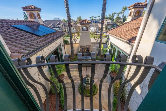 $2,247,700 | 1639 East Clubhouse Drive, Fresno, CA 93730
