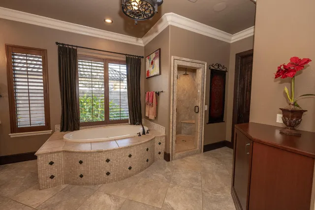 $2,247,700 | 1639 East Clubhouse Drive, Fresno, CA 93730