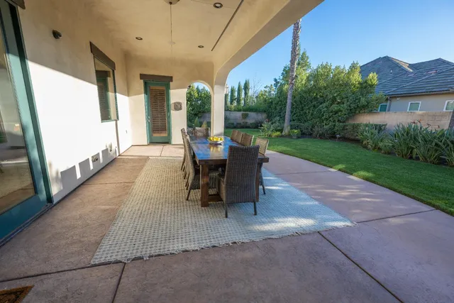 $2,247,700 | 1639 East Clubhouse Drive, Fresno, CA 93730