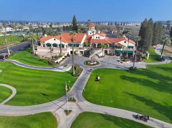 $2,247,700 | 1639 East Clubhouse Drive, Fresno, CA 93730