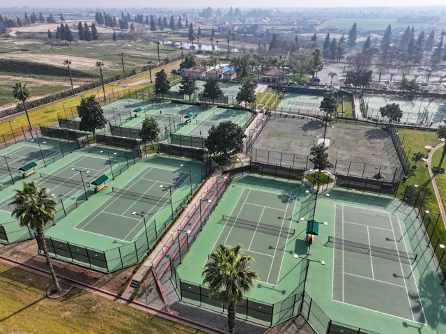 $2,247,700 | 1639 East Clubhouse Drive, Fresno, CA 93730