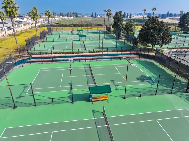 $2,247,700 | 1639 East Clubhouse Drive, Fresno, CA 93730