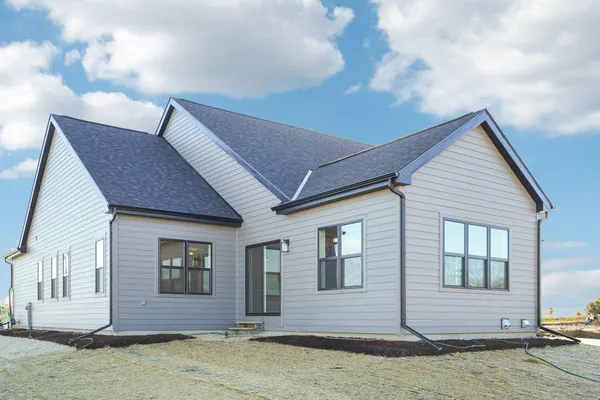 $599,900 | 465 Sandstone Street, Slinger, WI 53086