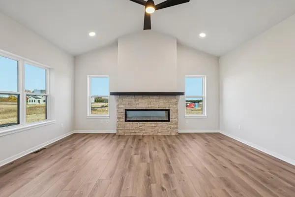 $599,900 | 465 Sandstone Street, Slinger, WI 53086