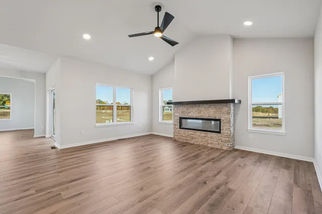 $609,900 | 465 Sandstone Street, Slinger, WI 53086