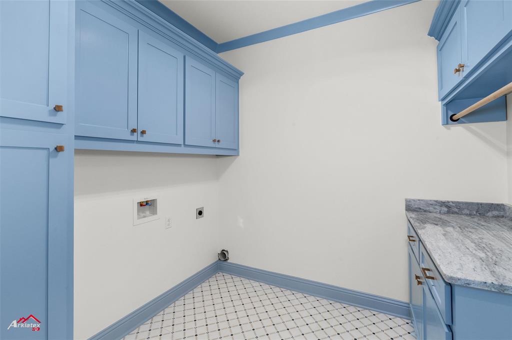 35 Turtle Creek Drive Benton, LA 71006 - Photo 23 of 32 a view of utility room
