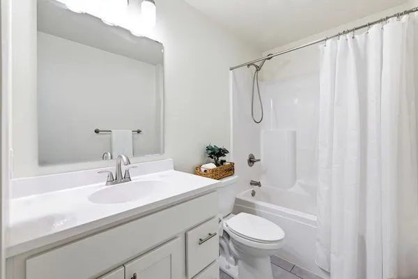 $349,999 | 82 Prince William Court, La Porte, IN 46350