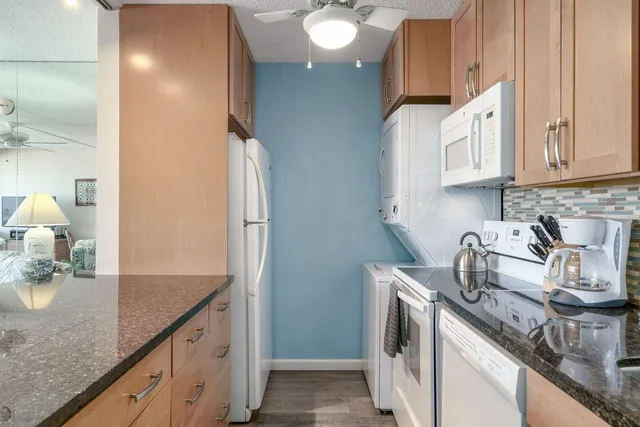 $895,000 | 2385 South Kihei Road, Unit 409, Kihei, HI 96753