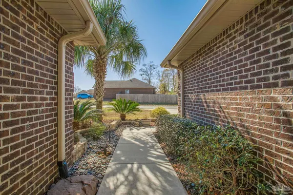 $2,150 | 2470 Bentley Oaks Drive, Cantonment, FL 32533