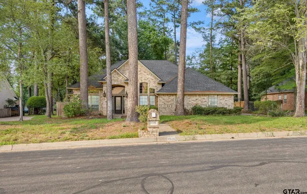 $360,000 | 3506 Woods Boulevard, Tyler, TX 75707