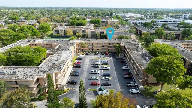 a picture of city view