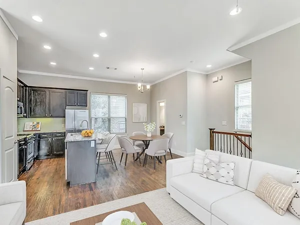 $3,248 | 4323 Dickason Avenue, Unit 30, Dallas, TX 75219