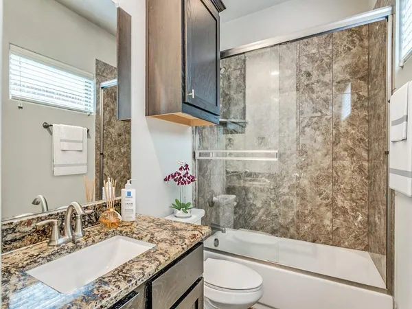 $3,248 | 4323 Dickason Avenue, Unit 30, Dallas, TX 75219