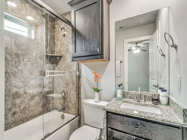 $3,248 | 4323 Dickason Avenue, Unit 30, Dallas, TX 75219