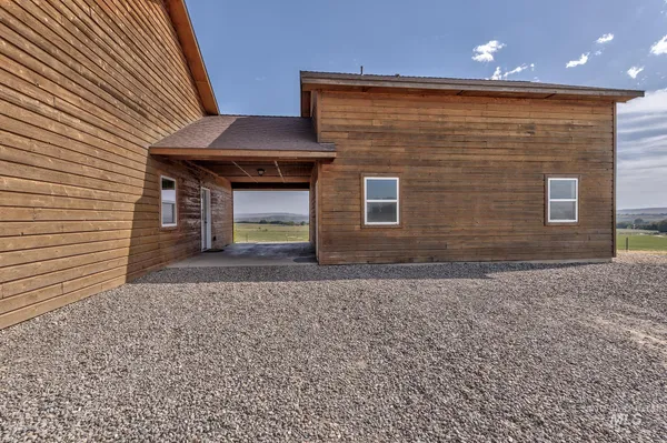 $1,300,000 | 2175 Graham Boulevard, Vale, OR 97918