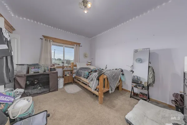 $1,300,000 | 2175 Graham Boulevard, Vale, OR 97918