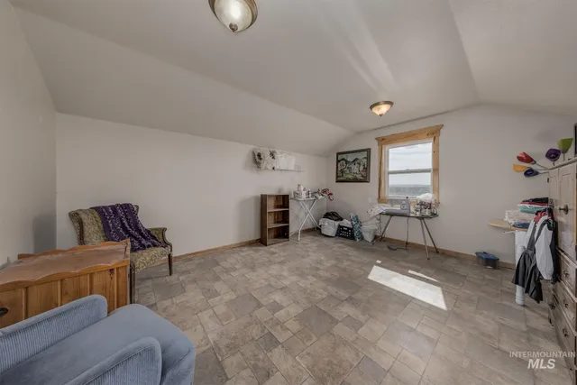 $1,300,000 | 2175 Graham Boulevard, Vale, OR 97918