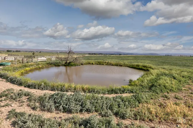 $1,300,000 | 2175 Graham Boulevard, Vale, OR 97918