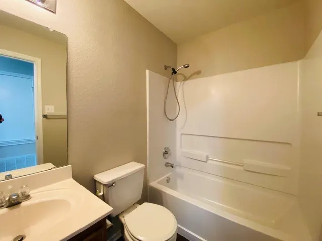 $1,650 | 124 Easy Street, Hutto, TX 78634