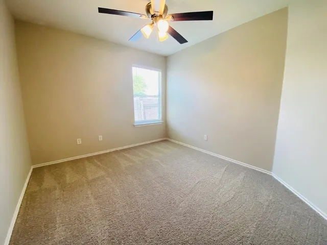 $1,650 | 124 Easy Street, Hutto, TX 78634