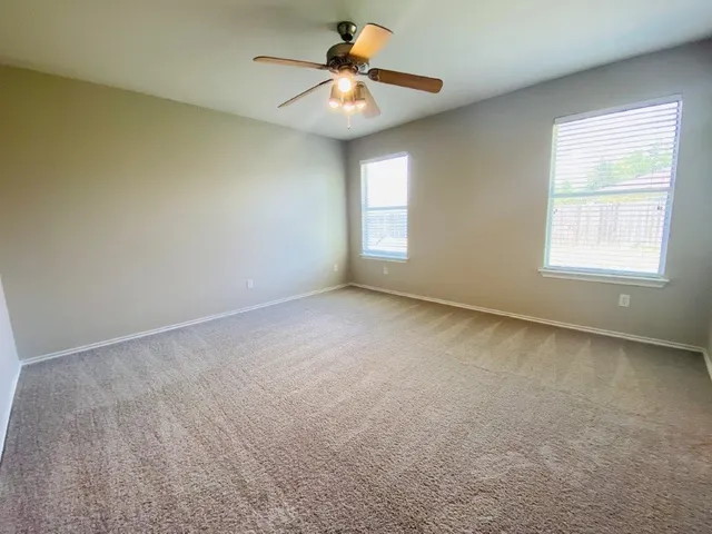 $1,650 | 124 Easy Street, Hutto, TX 78634