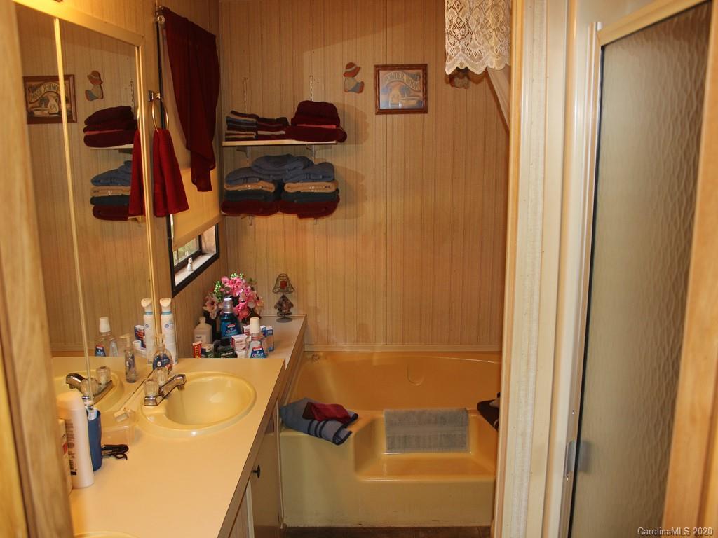 471 Murphy Branch Road Burnsville, NC 28714 - Photo 17 of 23 Gallery Image 17