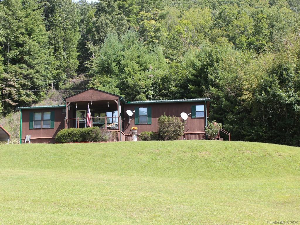 471 Murphy Branch Road Burnsville, NC 28714 - Photo 4 of 23 Gallery Image 4