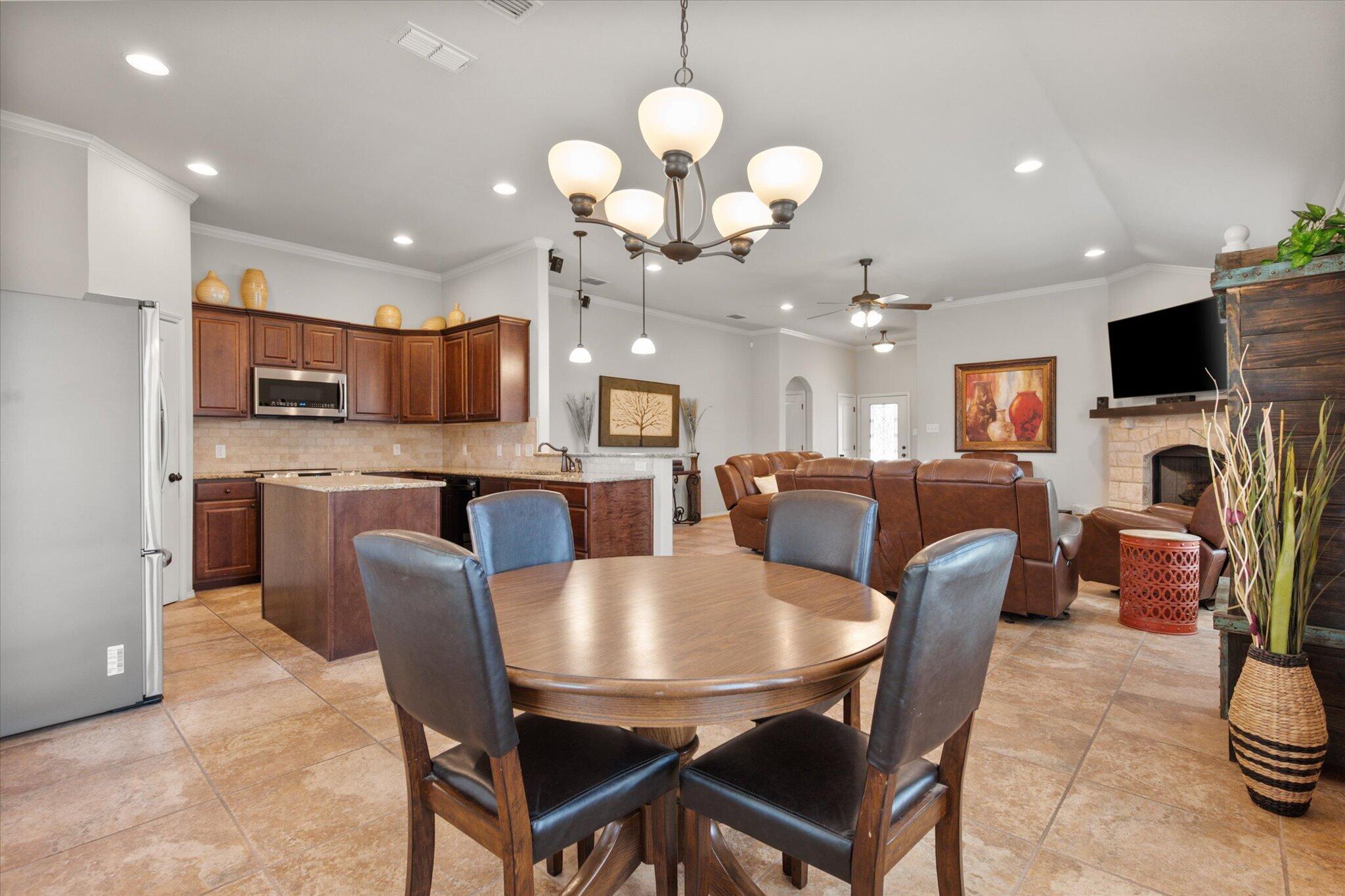 3007 111th Street Lubbock, TX 79423 - Photo 13 of 32 23-3007 111th St9022
