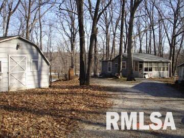 1624 Moonglow Road Centralia, IL 62801 - Photo 1 of 11
