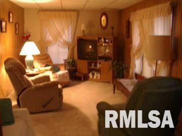 1624 Moonglow Road Centralia, IL 62801 - Photo 9 of 11