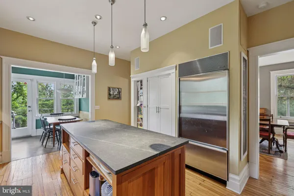 $4,750 | 101 Woodlawn Road, Baltimore, MD 21210