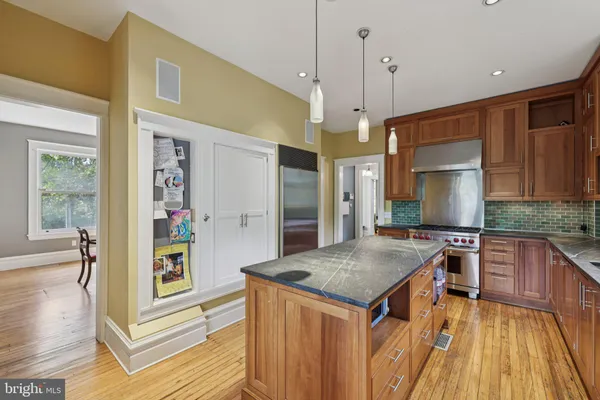 $4,750 | 101 Woodlawn Road, Baltimore, MD 21210